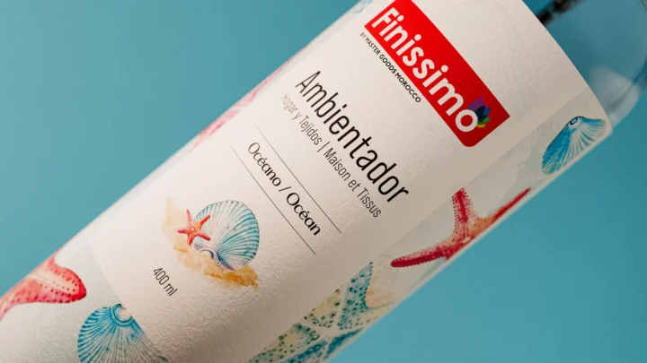 Finissimo Ocean fragrance label with marine illustrations.